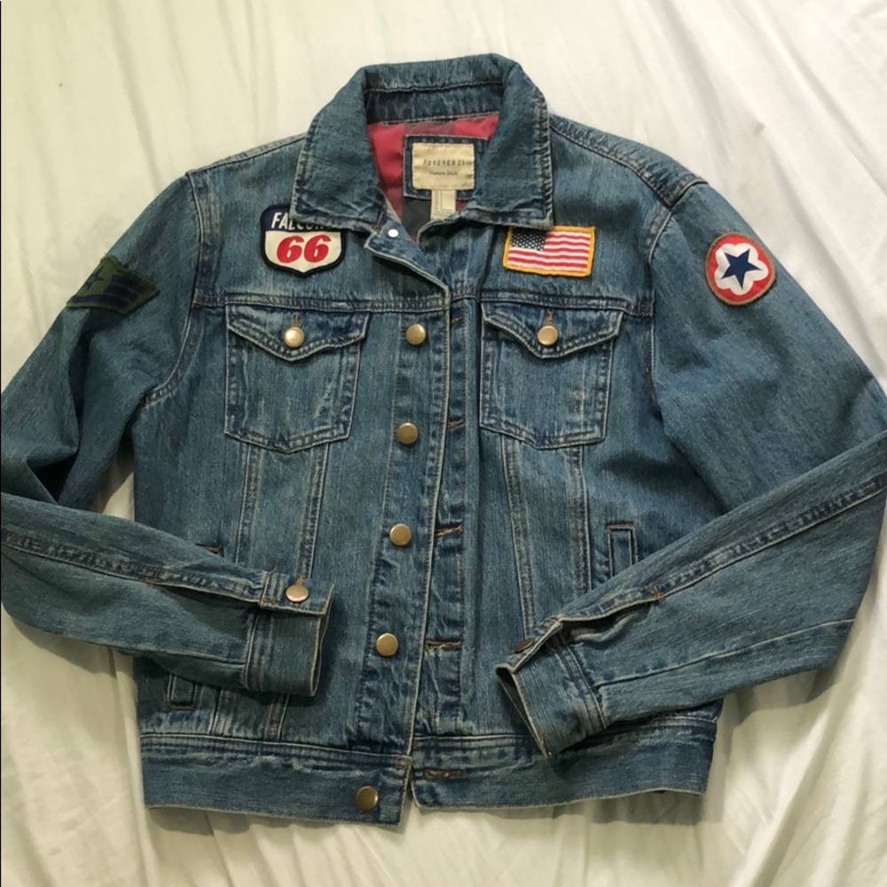 Jean jacket with patches